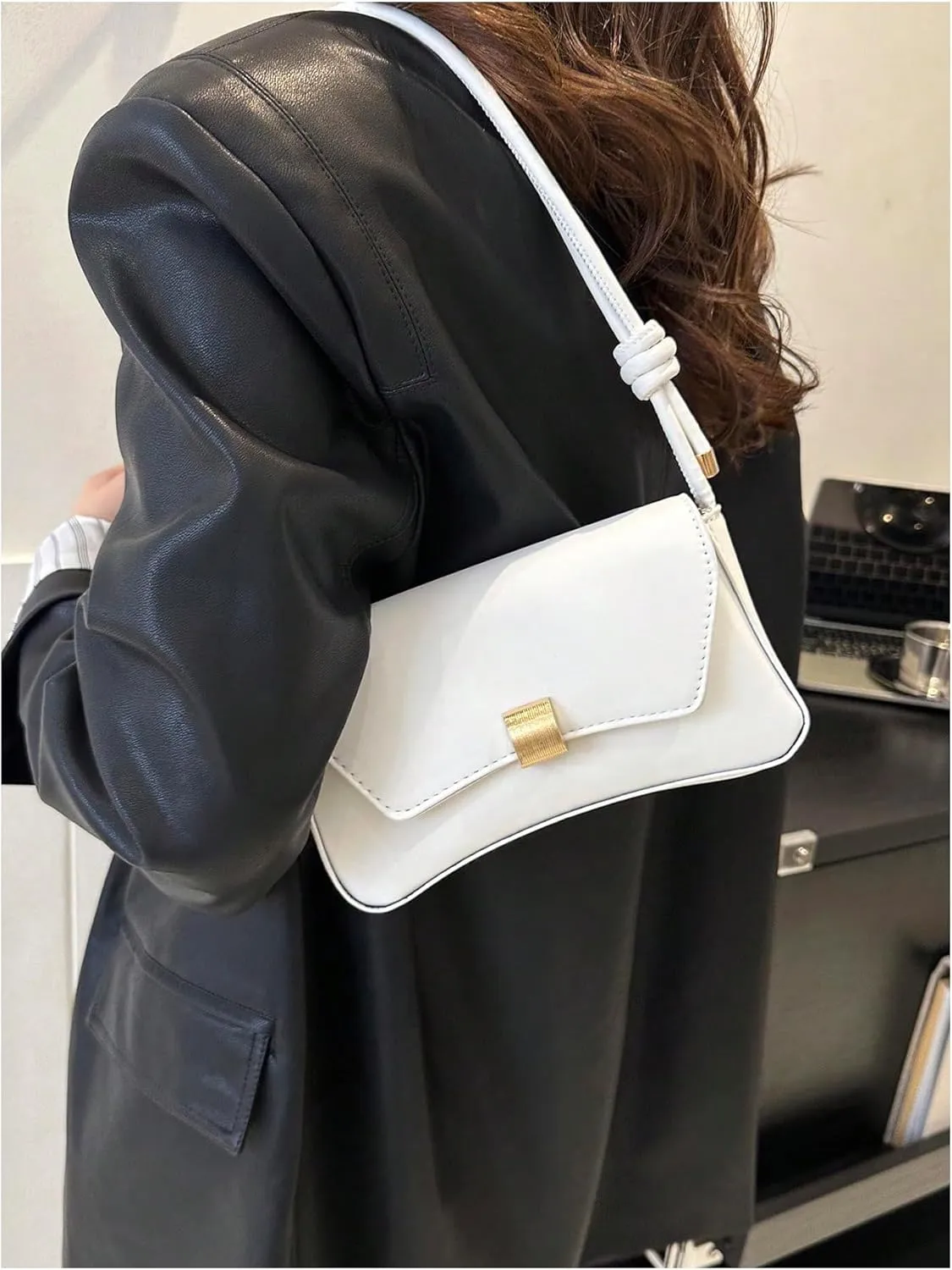 OYOANGLE Women's Flap Clutch Leather Shoulder Bag Vintage Adjustable Straps Shoulder Purse