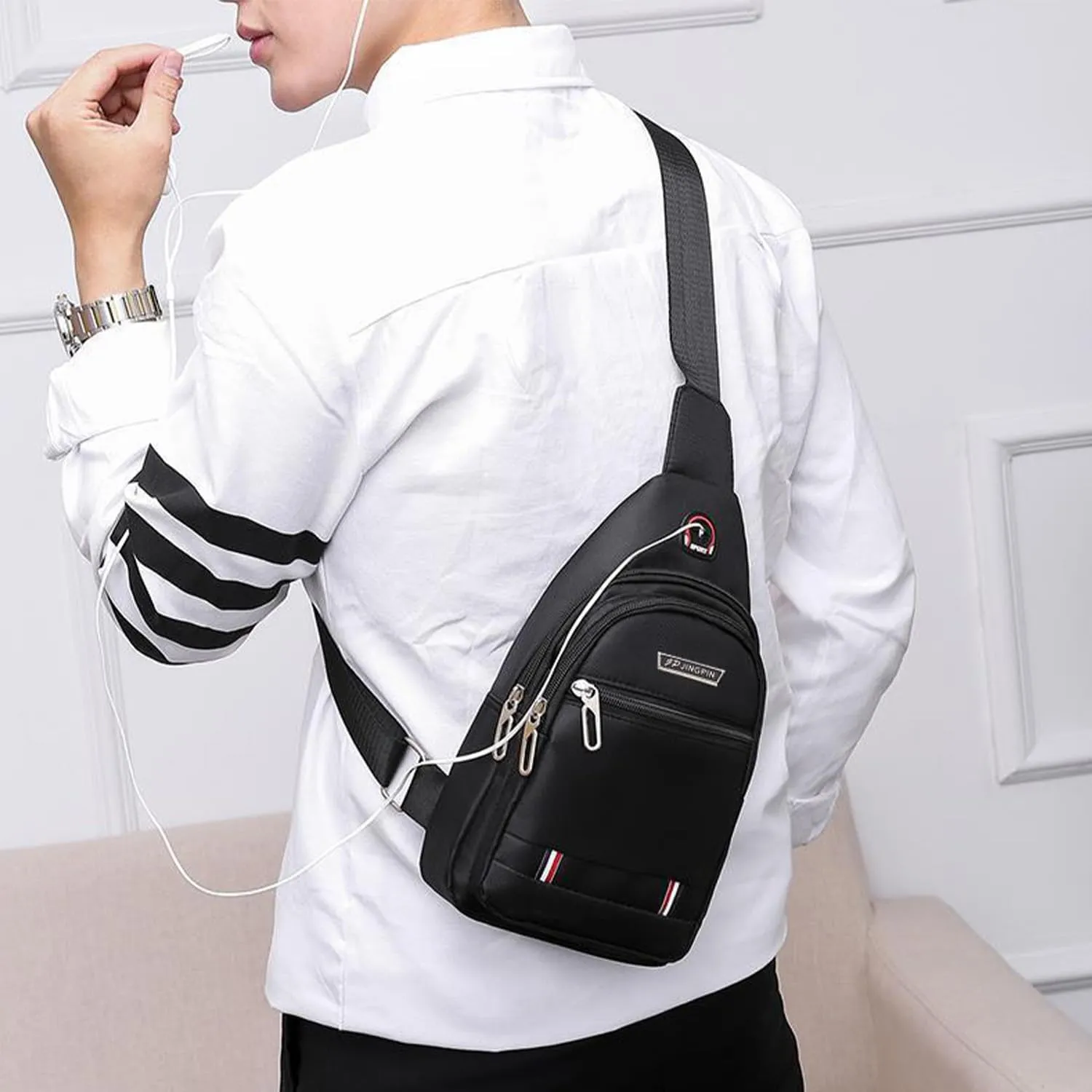 Small Crossbody Sling Backpack Sling Chest Bag，Adjustable Cross Body Bag Chest Shoulder Bag Daypack Fanny Pack for Travel Hiking