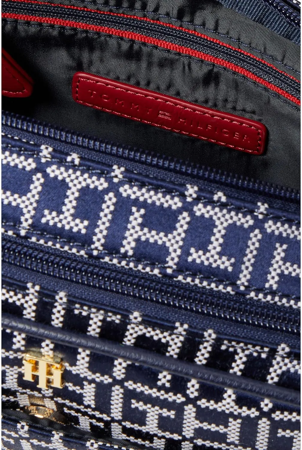 Tommy Hilfiger Cynthia - Camera Crossbody - Square Monogram Jacquard