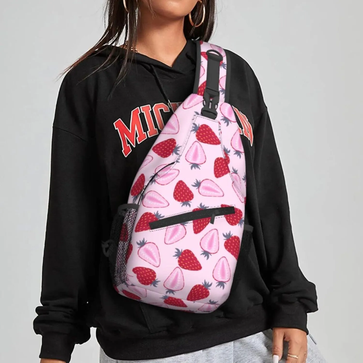 Women Half Strawberry Pattern Fruit Crossbody Sling Backpack for Men Chest Bag Shoulder Bag Lightweight One Strap Backpack Travel Outdoor Daypack